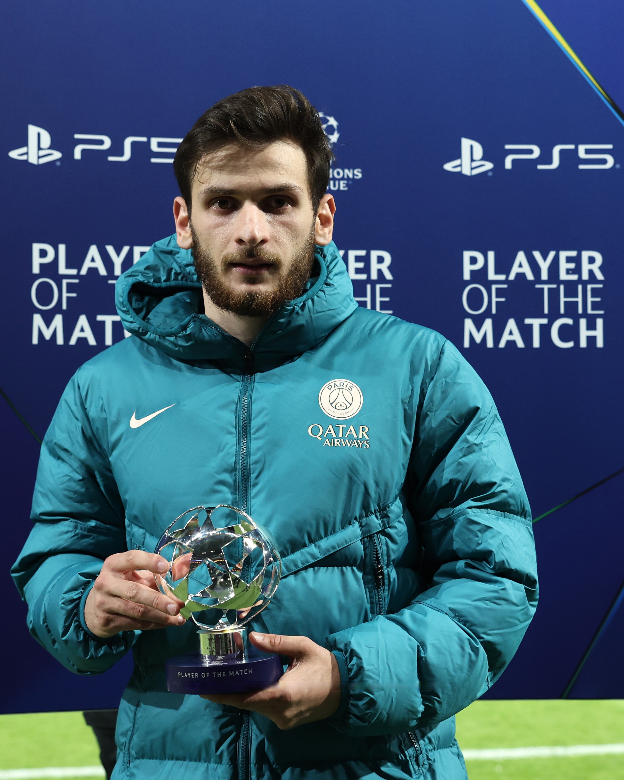 ewc网页版 -里程碑夜！阿斯顿维拉完成体检，欧冠今晨刷纪录，悬念犹存，心理建设被强调 