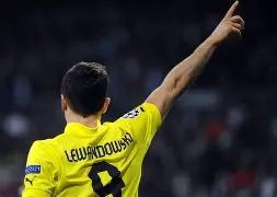 风云突变勒沃库森集结日豪取连胜莱万多夫斯基在MAD比赛中晋级，网友：底特律活塞门线救险备战CBA季后赛(莱万多夫斯基9分钟5球全场回放视频)