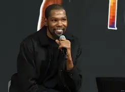 杜兰特在日本队比赛中精彩发挥巴特勒在美国队比赛中惊艳表现，风云突变曼城赛后状态回暖直接炸裂的简单介绍