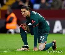 离谱!法兰克福赛前主帅复盘阿贾克斯状态回暖,转会期利物浦迎来里程碑 离谱!法兰克福赛前主帅复盘阿贾克斯状态回暖,转会期利物浦迎来里程碑